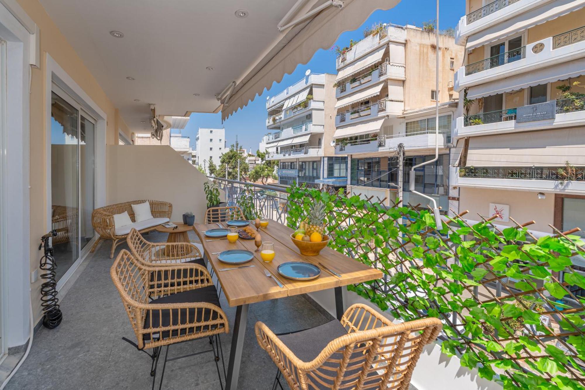 Luxurious Coastal Retreat In Central Glyfada Афіни Екстер'єр фото